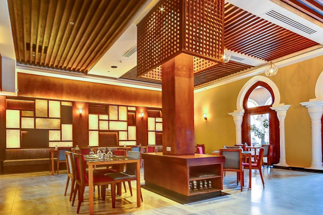 Grand Makadi - Couples And Families Only Hotel Хургада Екстериор снимка